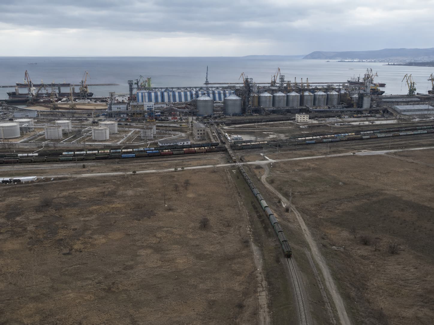 Порт Тамань и железная дорога
