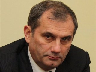 Евгений Устинов