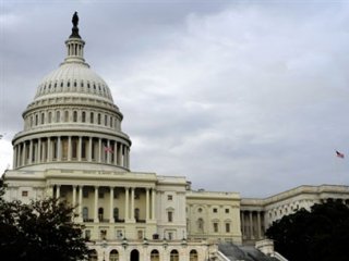 Сенатор США обвиняется в нечистоплотных махинациях