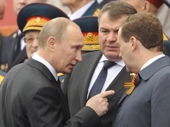 Путин - Медведев - фото: STRINGER/Globalpress