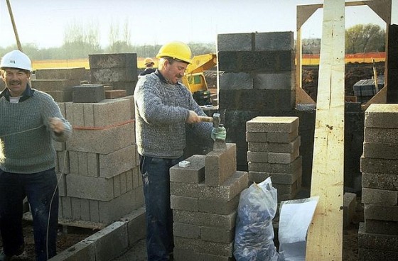 строитель - фото:  HEA Engineering Subject Centre/flickr.com